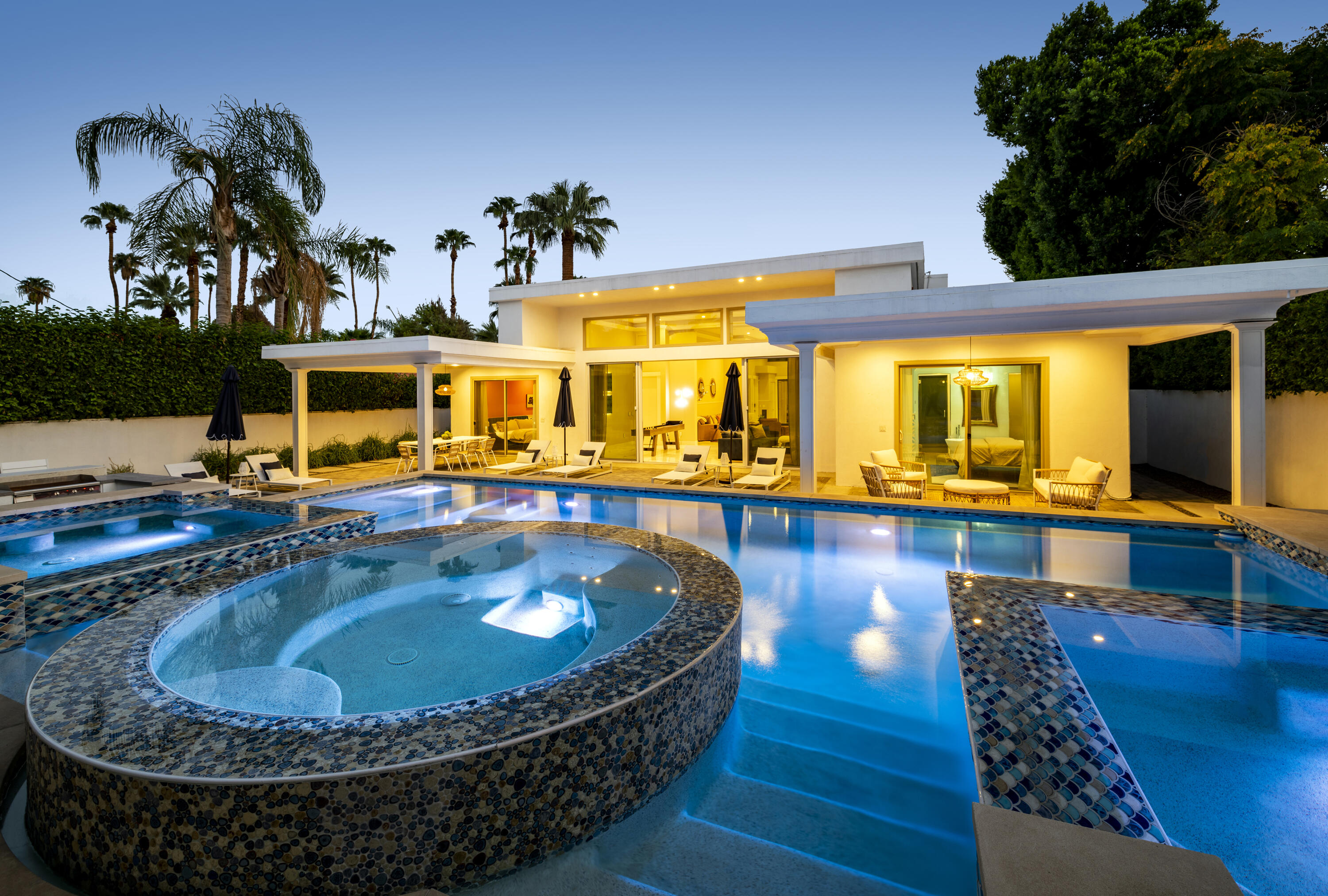 154 Ocotillo Avenue Palm Springs, CA 92264 - Photo 25 of 25 a view of a swimming pool with a patio