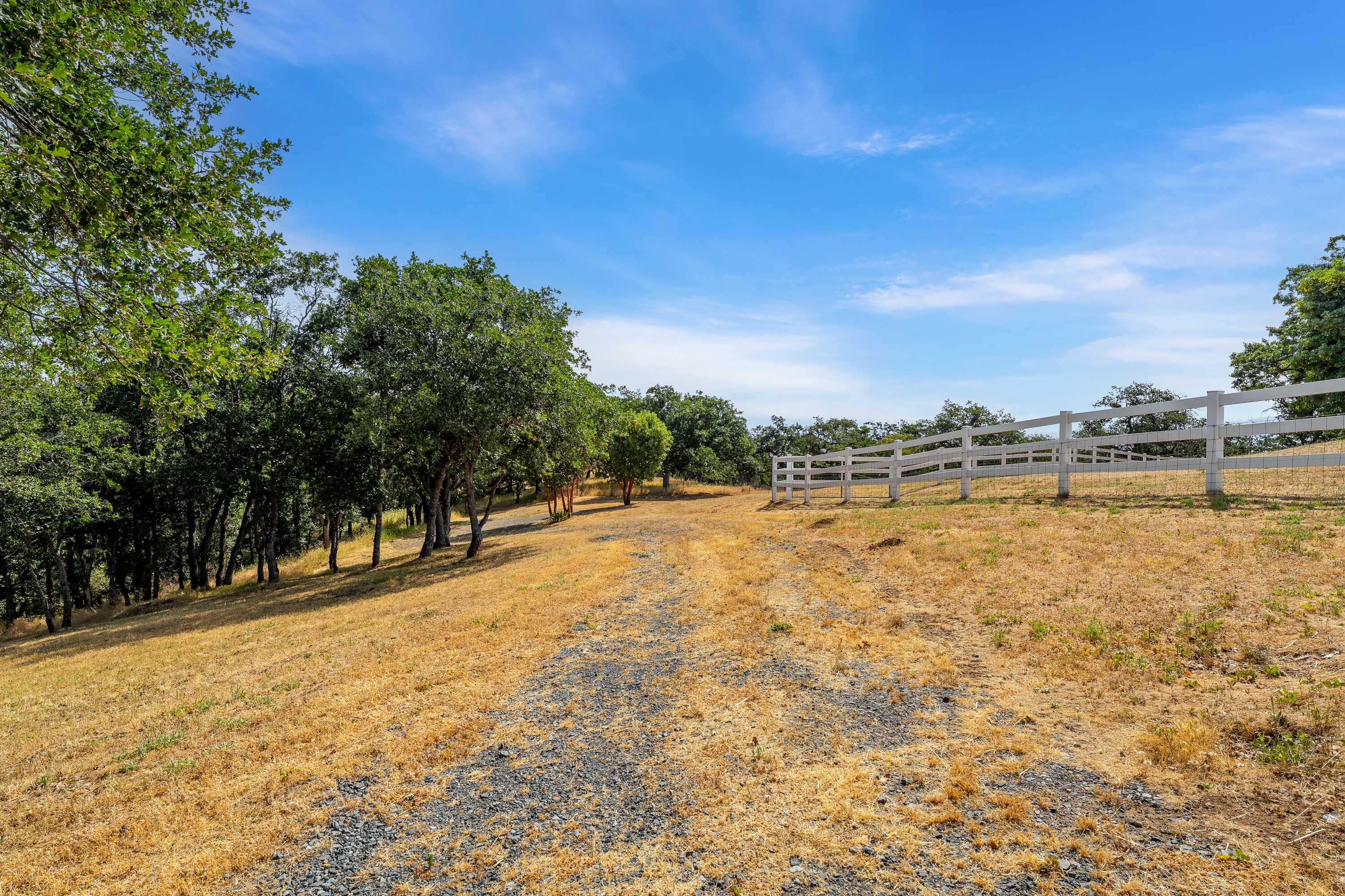 6048 Tolo Road Central Point, OR 97502 - Photo 52 of 61 EXT (2 of 23)