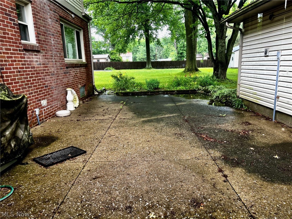 1460 North Road Warren, OH 44483 - Photo 6 of 13 Gallery Image 6