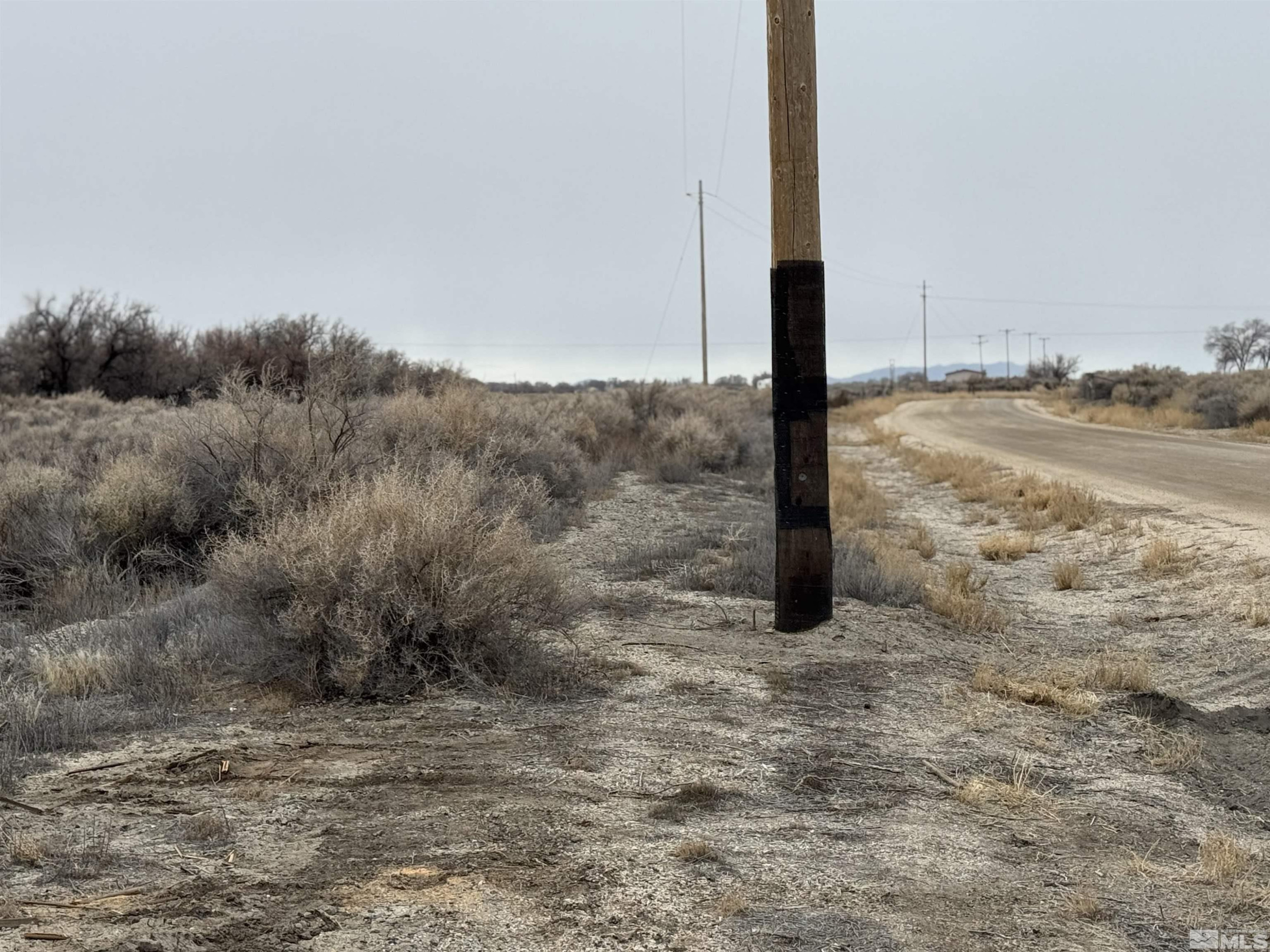 2500 Old Emigrant Road Lovelock, NV 89419 - Photo 2 of 9 a view of a road with an ocean view
