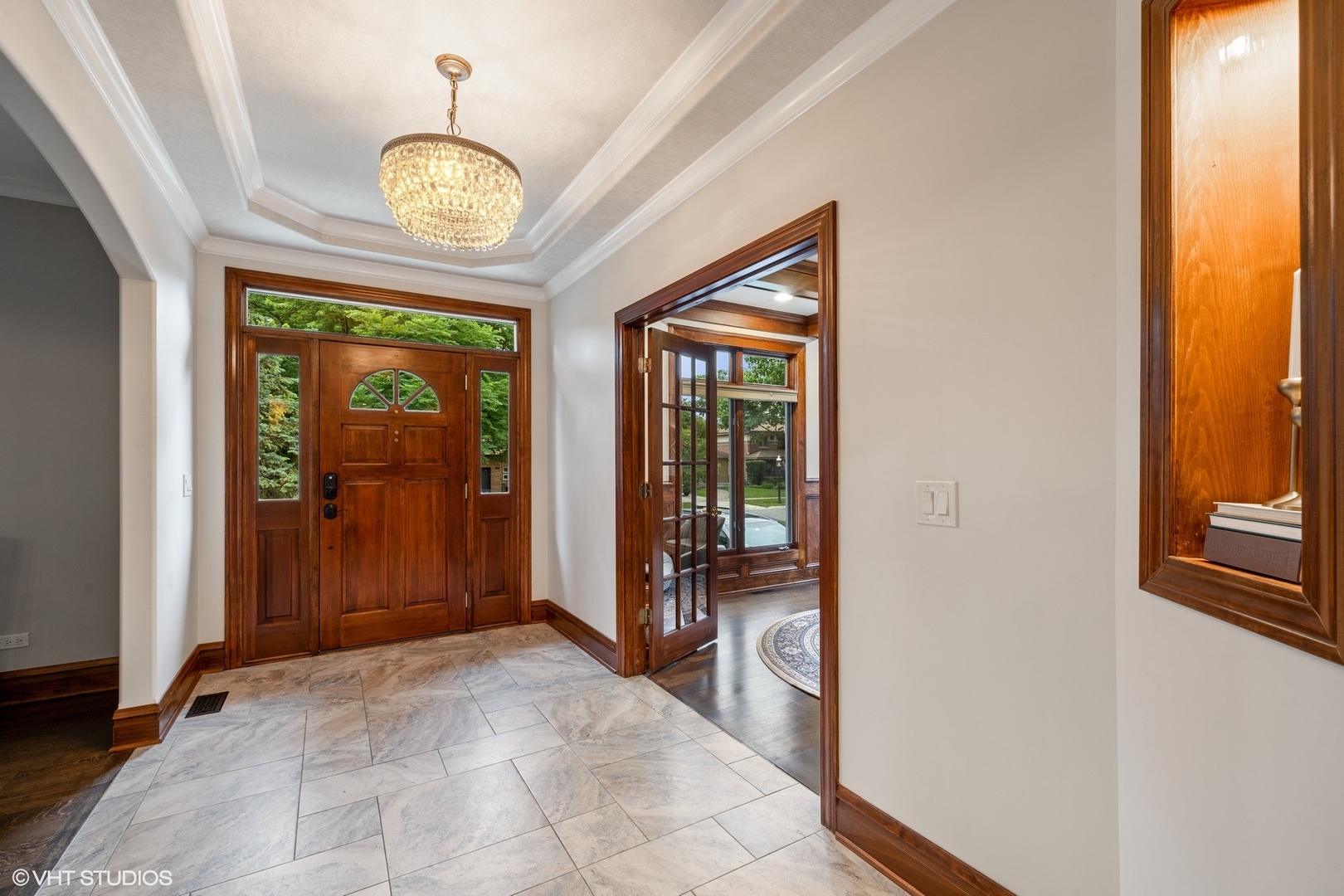 290 Lawton Road Riverside, IL 60546 - Photo 5 of 52