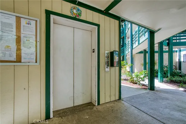 a view of a entrance to house