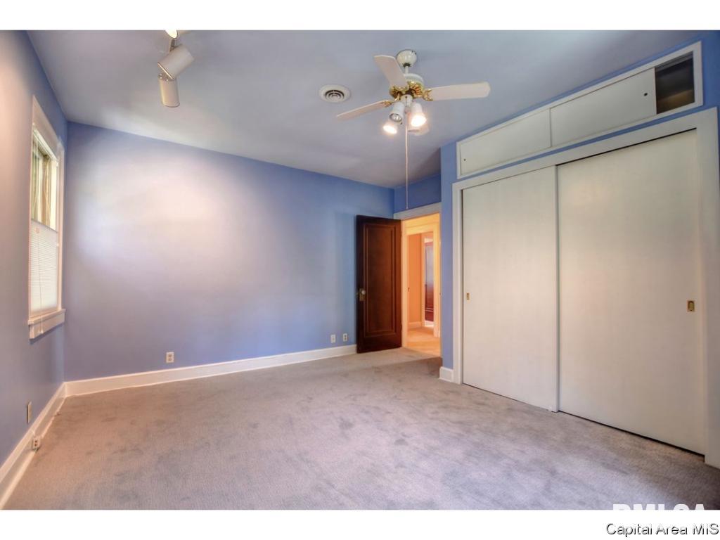 1925 South Bates Avenue Springfield, IL 62704 - Photo 18 of 36
