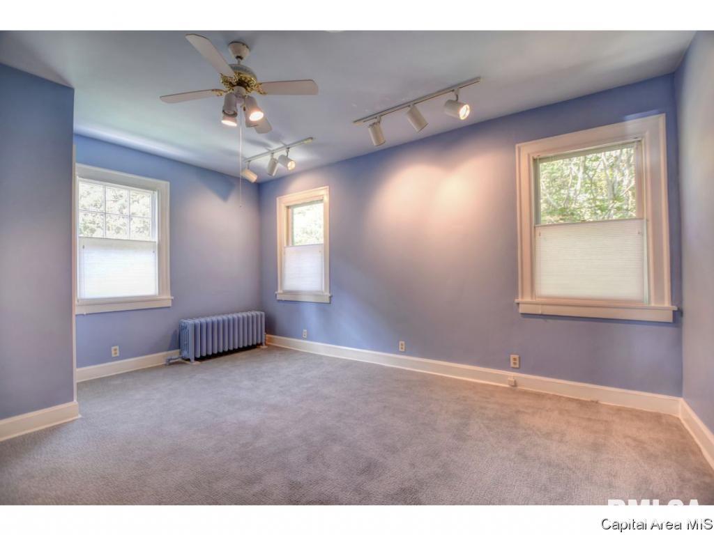 1925 South Bates Avenue Springfield, IL 62704 - Photo 20 of 36