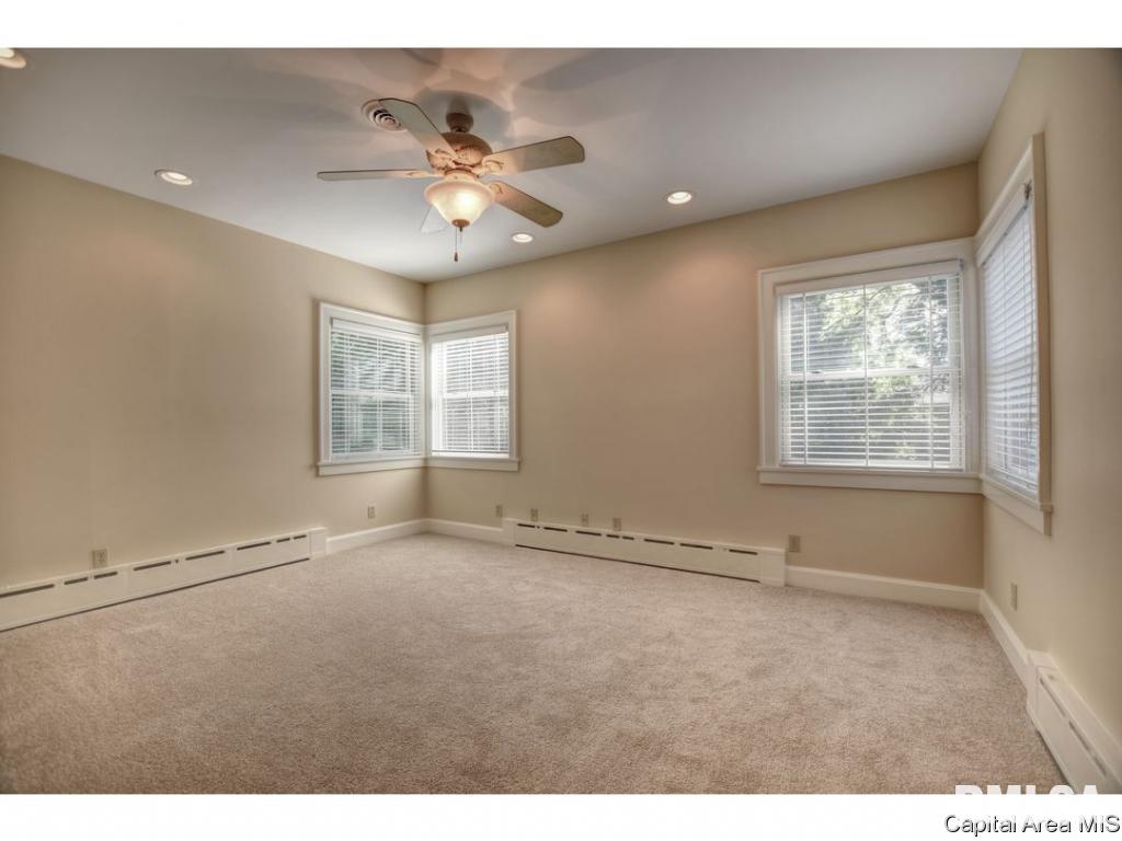 1925 South Bates Avenue Springfield, IL 62704 - Photo 30 of 36