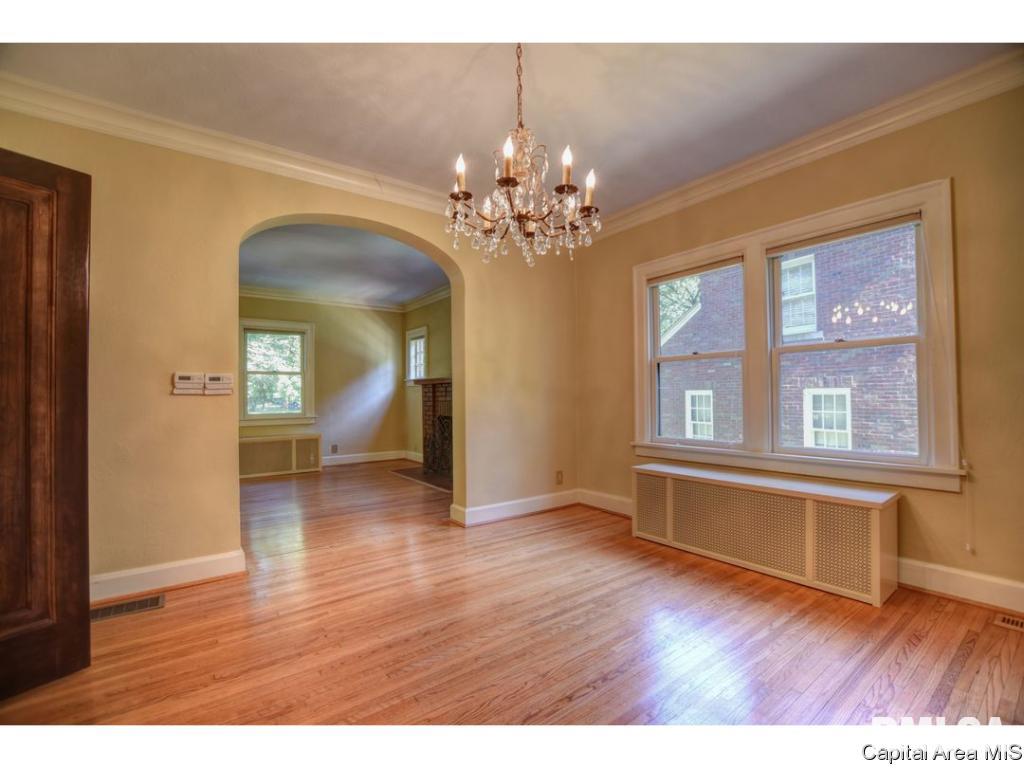 1925 South Bates Avenue Springfield, IL 62704 - Photo 7 of 36