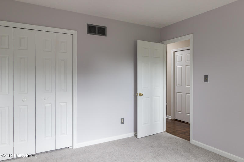 7715 Shaker Mill Road Louisville, KY 40220 - Photo 25 of 35 Bedroom 4