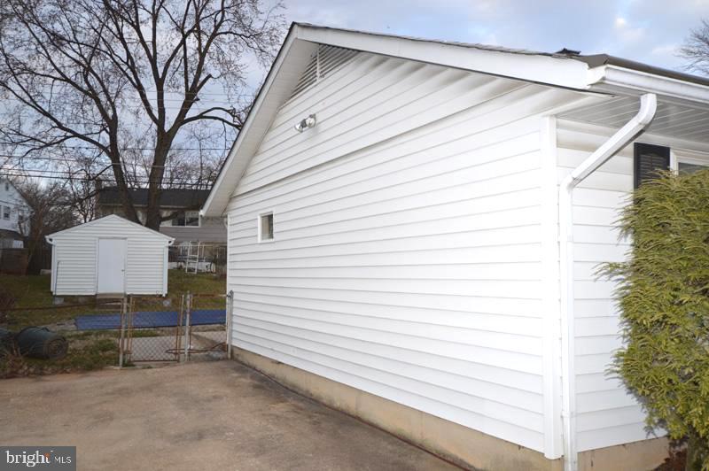 321 Highfalcon Road Reisterstown, MD 21136 - Photo 18 of 19 LEFT