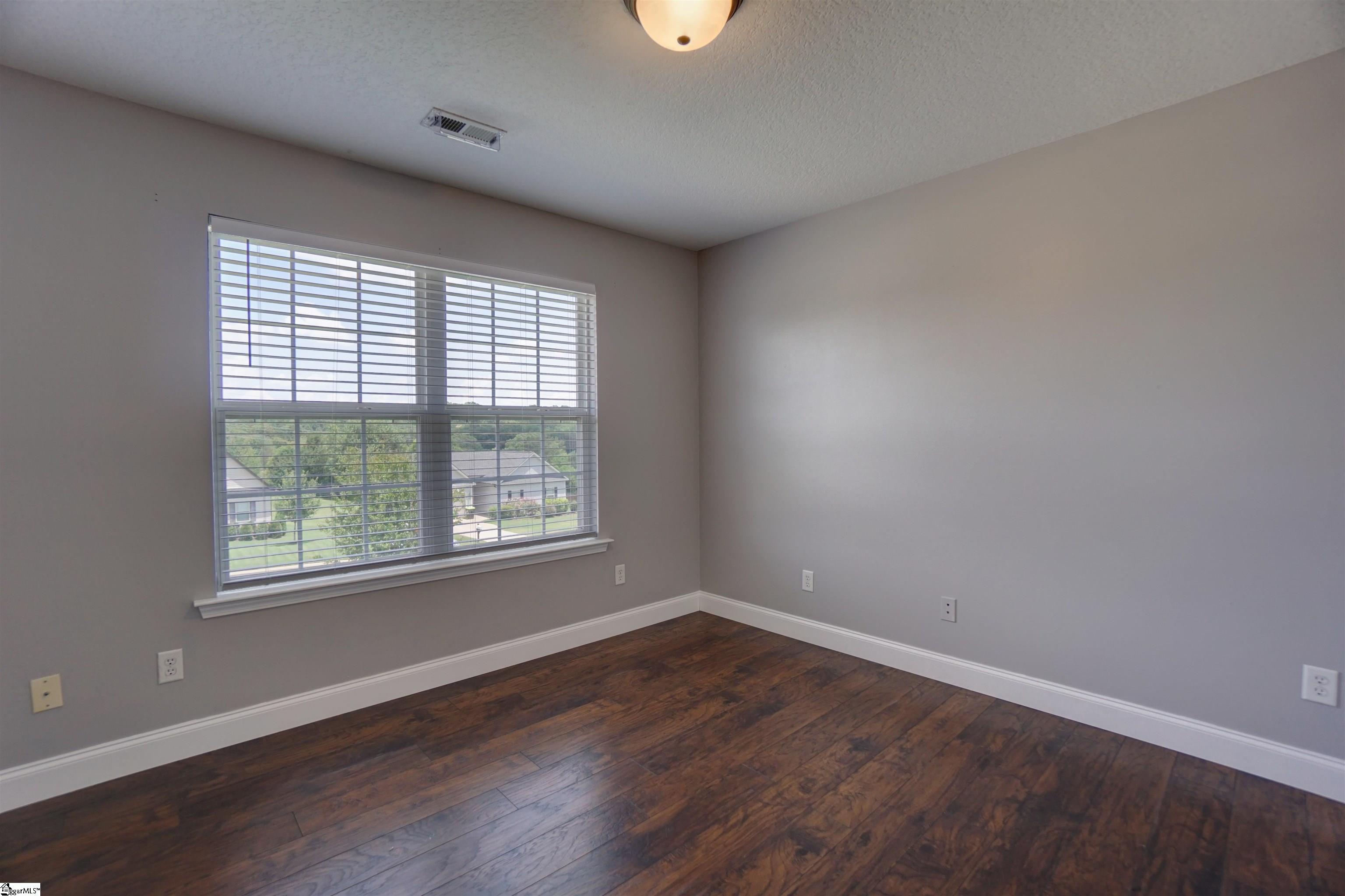 366 Bright Farm Road Duncan, SC 29334 - Photo 8 of 26