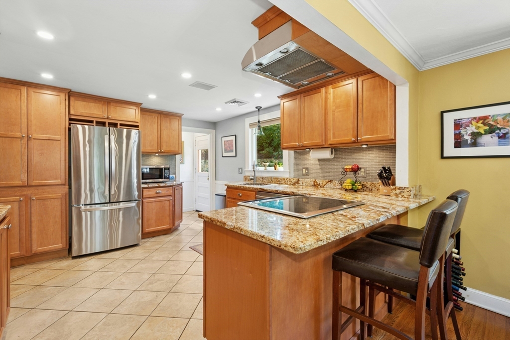 71 Brookside Road Needham, MA 02492 - Photo 8 of 34