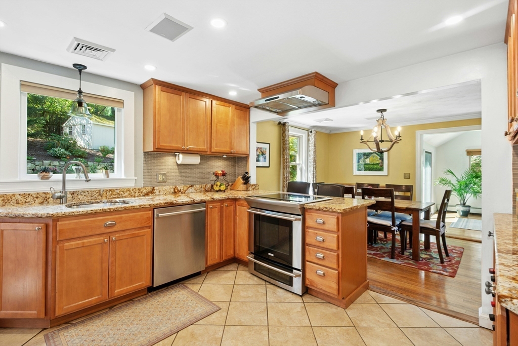 71 Brookside Road Needham, MA 02492 - Photo 9 of 34