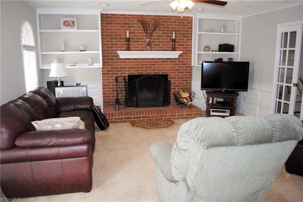 5418 Kingsbridge Road Winston-Salem, NC 27103 - Photo 3 of 30 Gallery Image 3