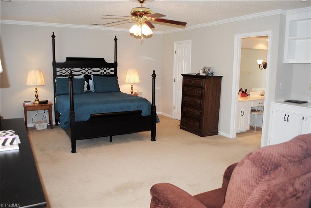 5418 Kingsbridge Road Winston-Salem, NC 27103 - Photo 8 of 30 Gallery Image 8