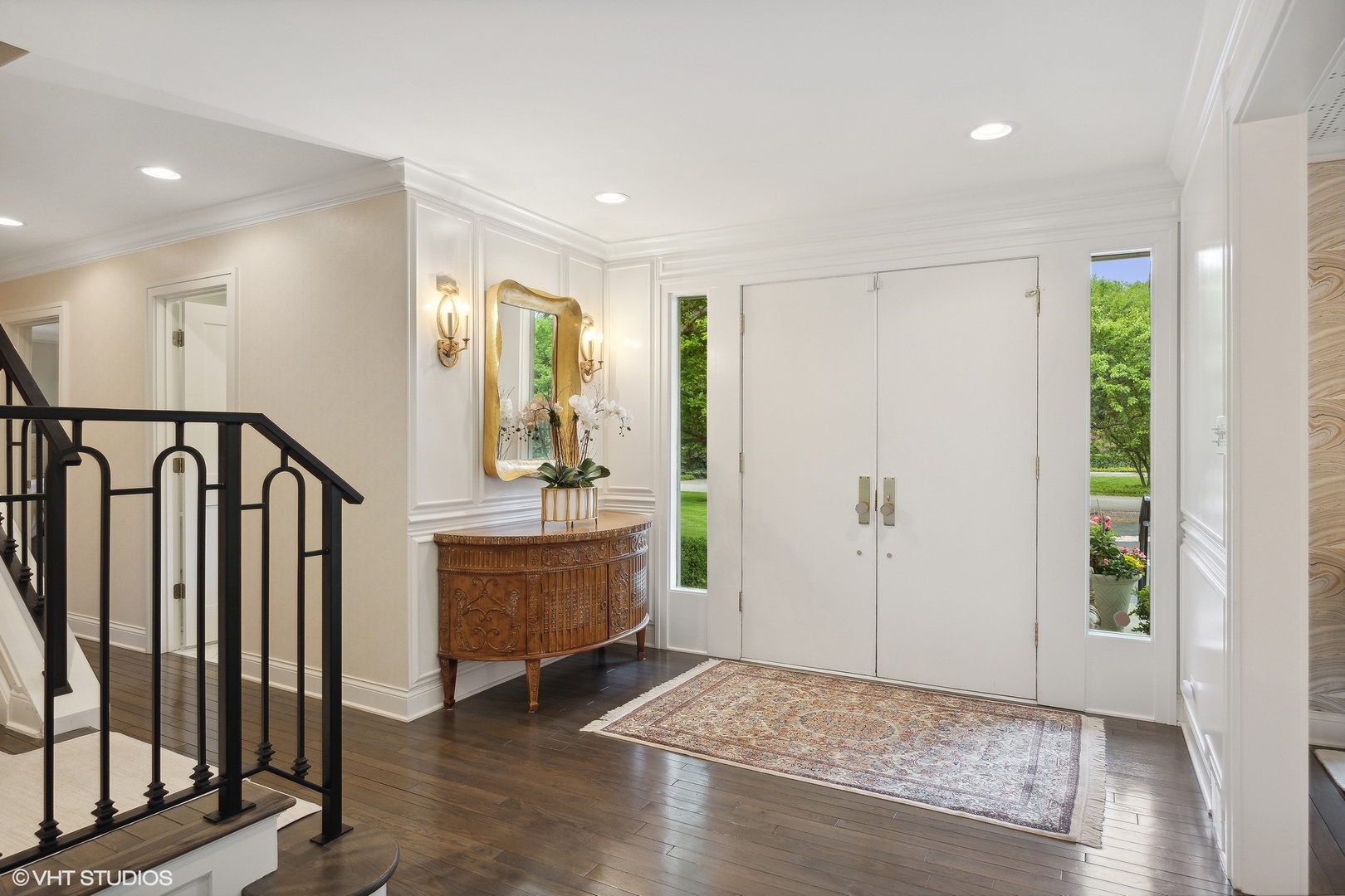 17 Meadowview Road Northfield, IL 60093 - Photo 7 of 50 a view of entryway with livingroom