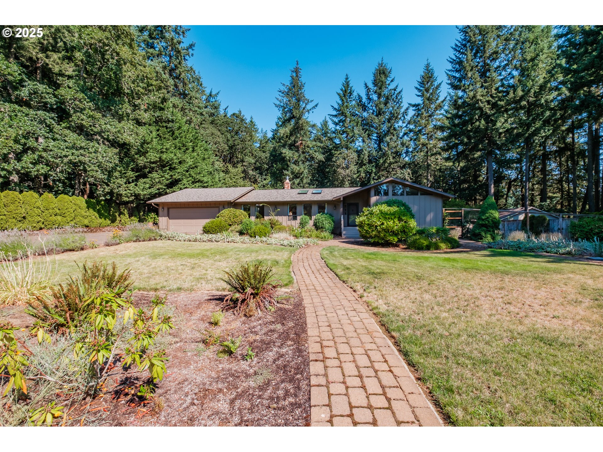2941 Inland Drive South Salem, OR 97302 - Photo 5 of 40 Yard