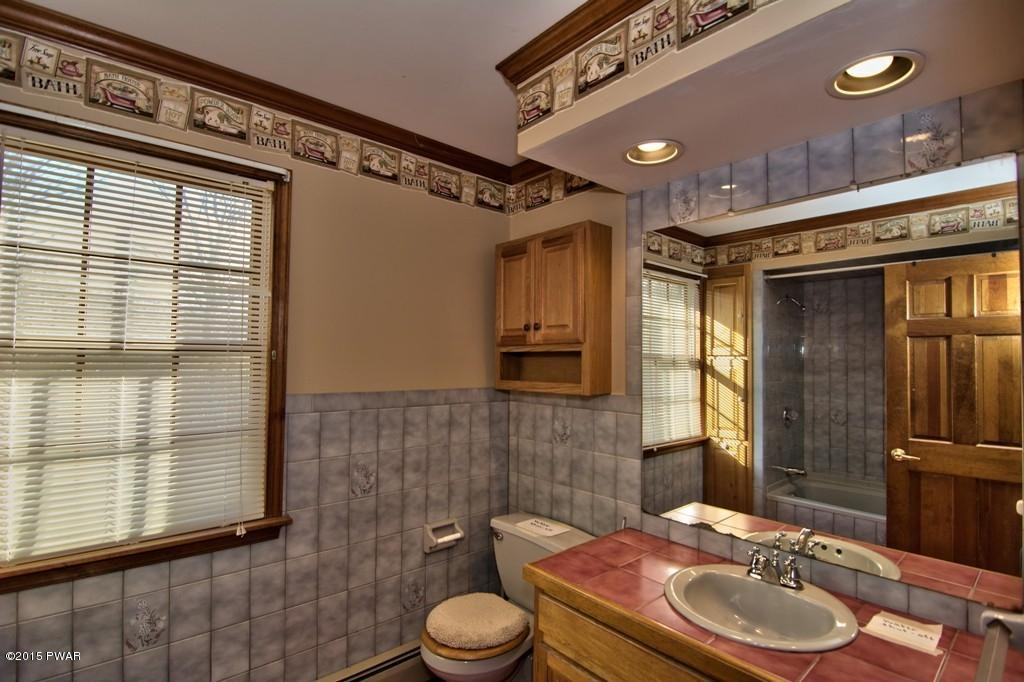 117 Spudeno Road Moscow, PA 18444 - Photo 33 of 59