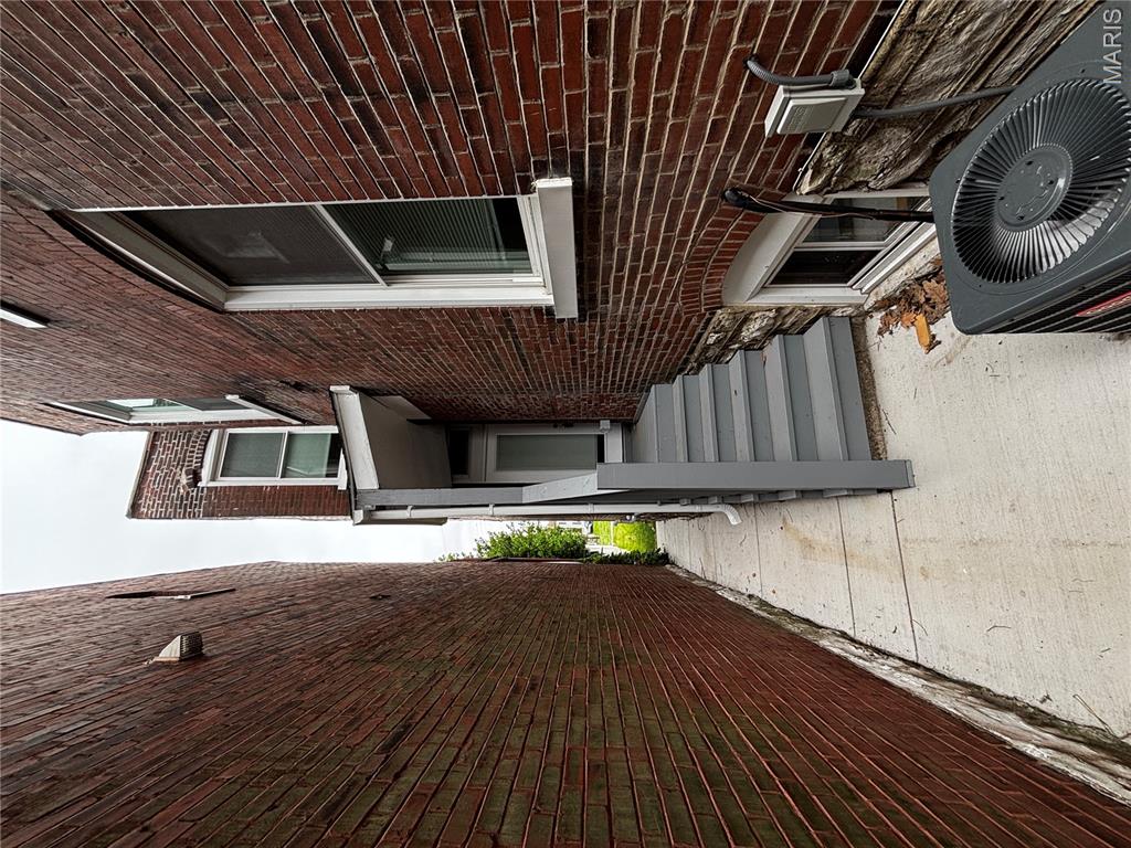 2758 Rutger Street St. Louis, MO 63104 - Photo 3 of 34