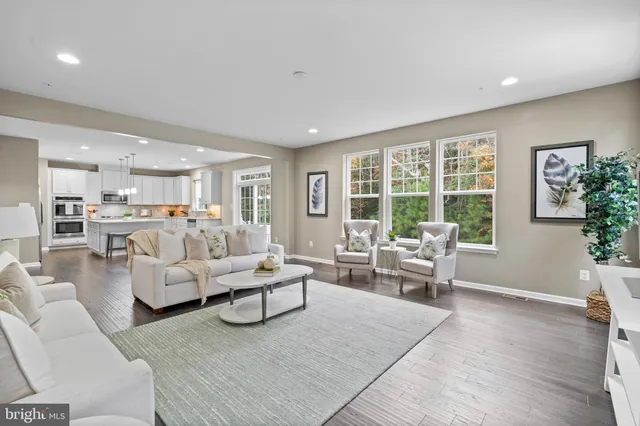 $624,900 | 23525 Lilliflora Drive, California, MD 20619