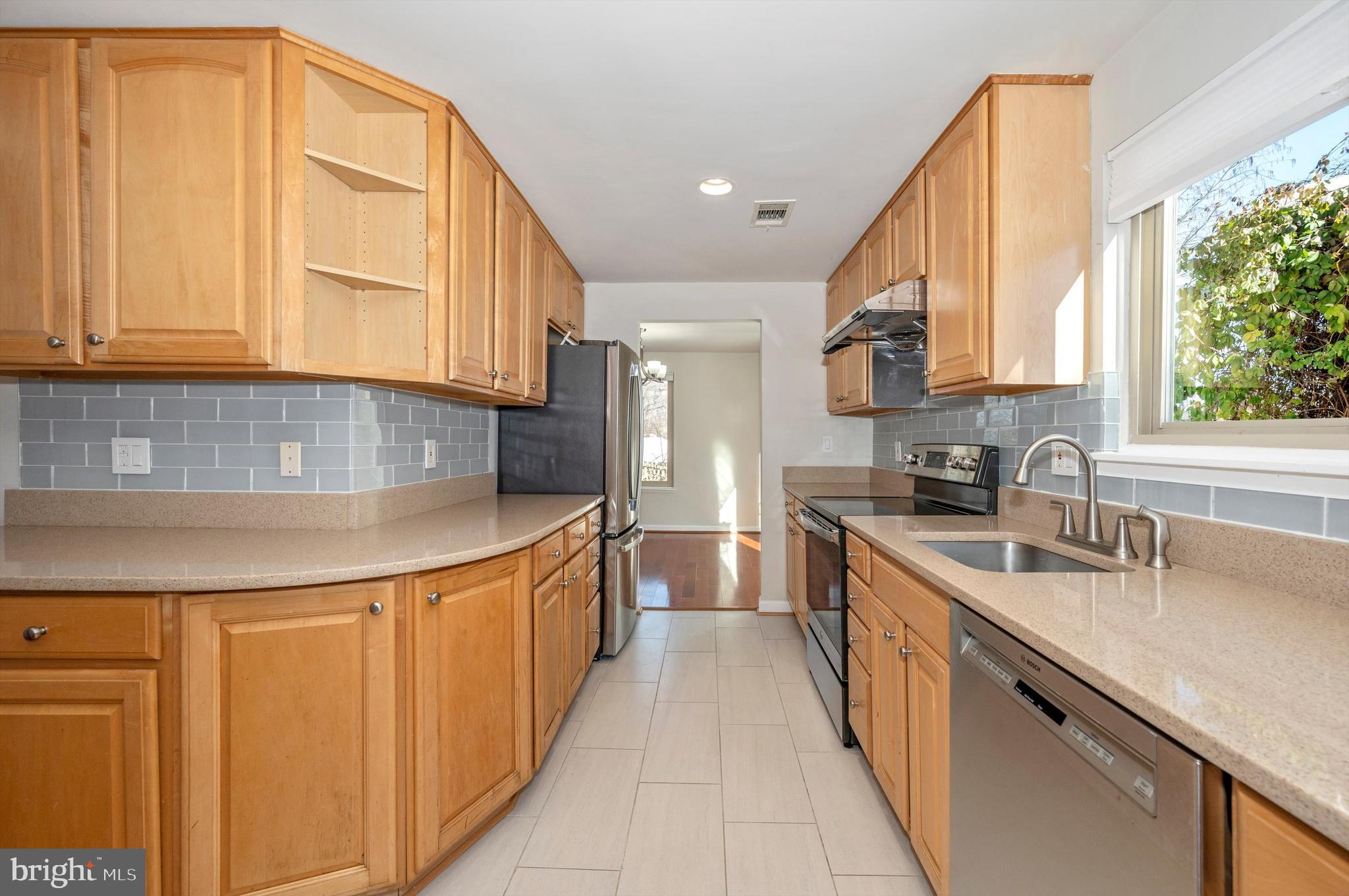 11617 Piney Lodge Road North Potomac, MD 20878 - Photo 16 of 39