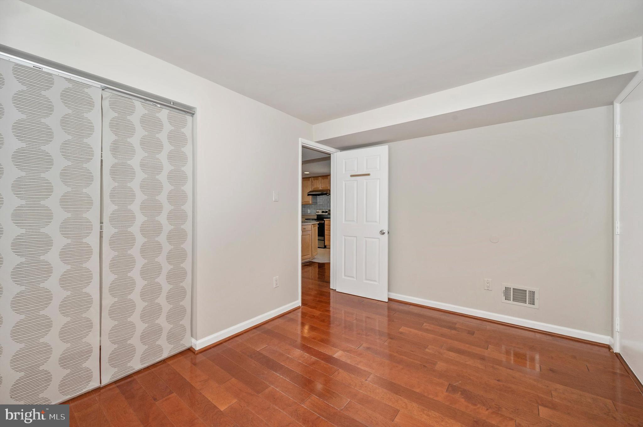 11617 Piney Lodge Road North Potomac, MD 20878 - Photo 25 of 39