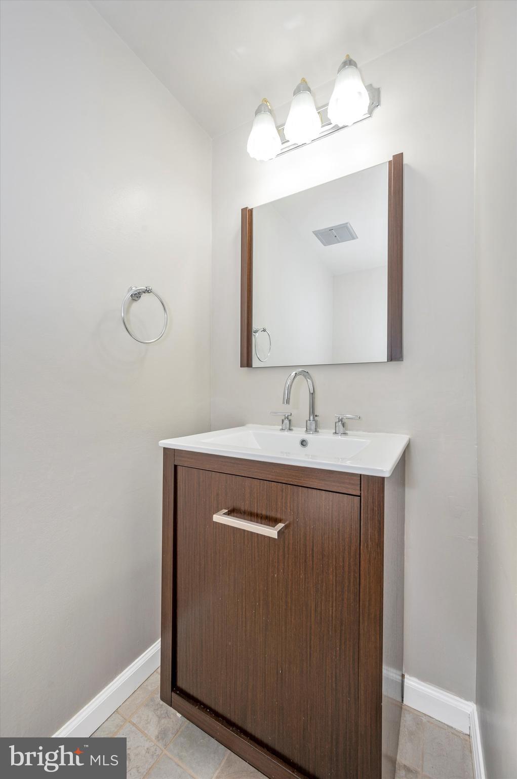11617 Piney Lodge Road North Potomac, MD 20878 - Photo 26 of 39