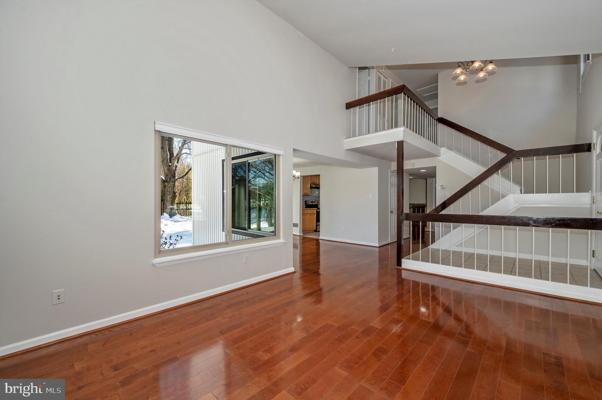 11617 Piney Lodge Road North Potomac, MD 20878 - Photo 8 of 39