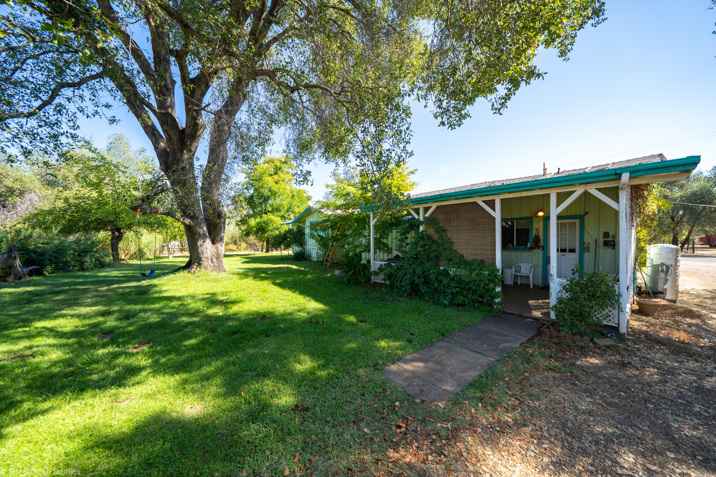 9962 Winegar Road Redding, CA 96003 - Photo 12 of 74 9962 Winegar Rd-30