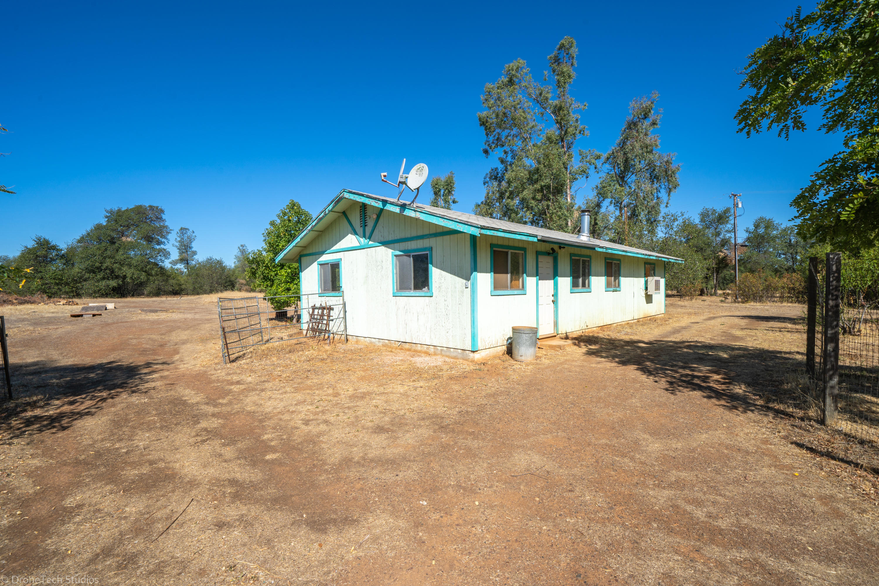 9962 Winegar Road Redding, CA 96003 - Photo 18 of 74 9962 Winegar Rd-36