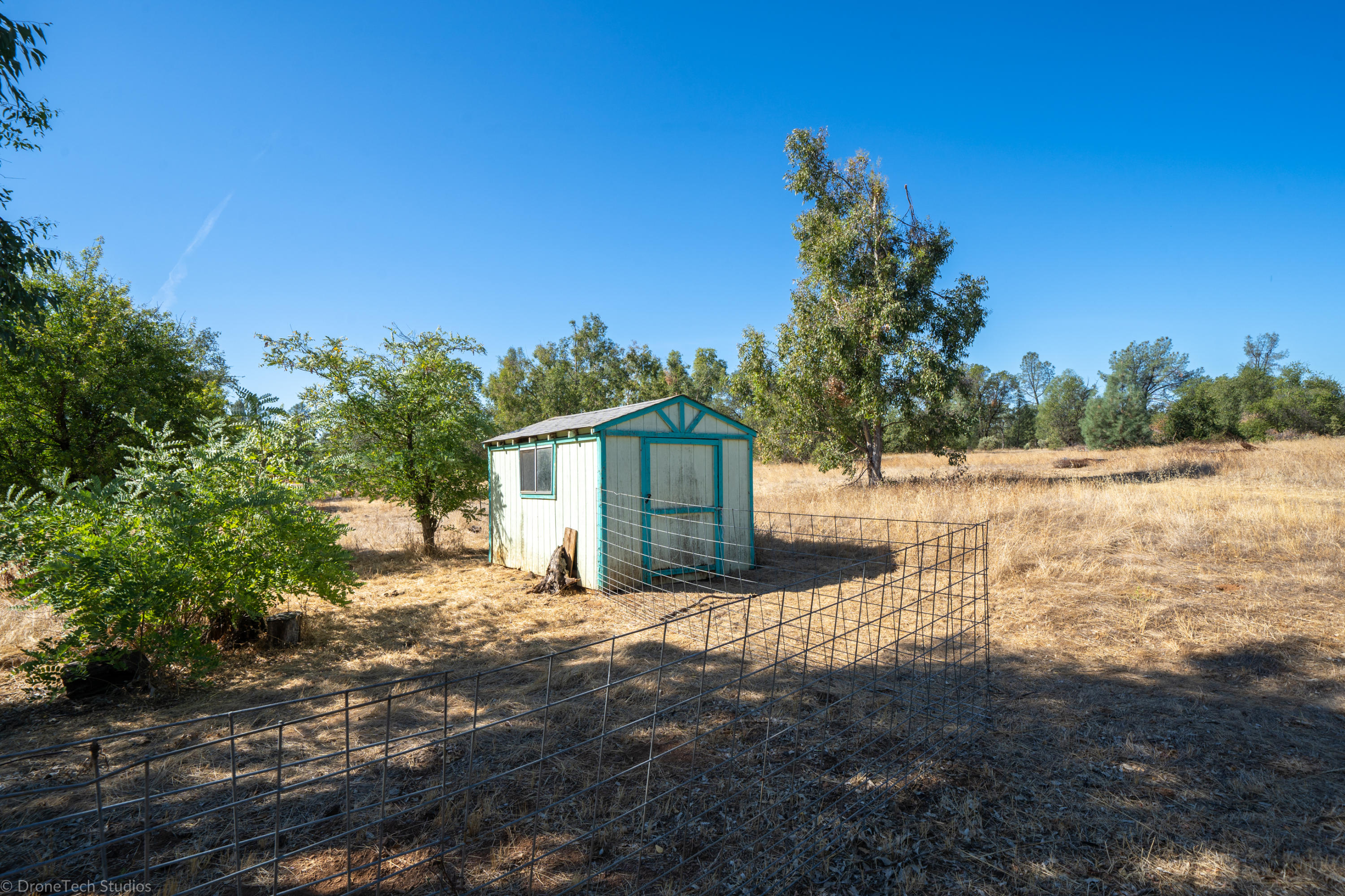 9962 Winegar Road Redding, CA 96003 - Photo 23 of 74 9962 Winegar Rd-46