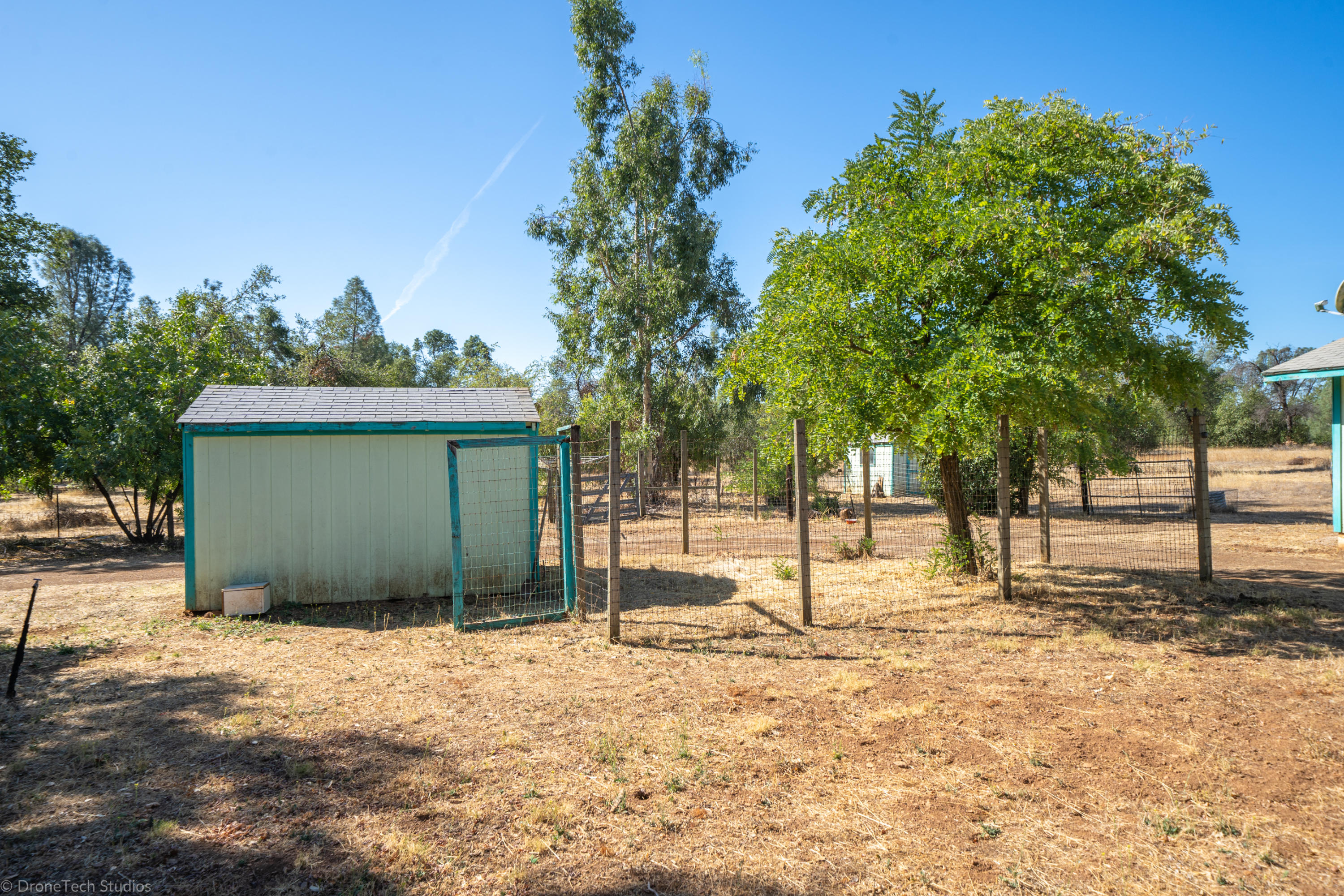 9962 Winegar Road Redding, CA 96003 - Photo 24 of 74 9962 Winegar Rd-47