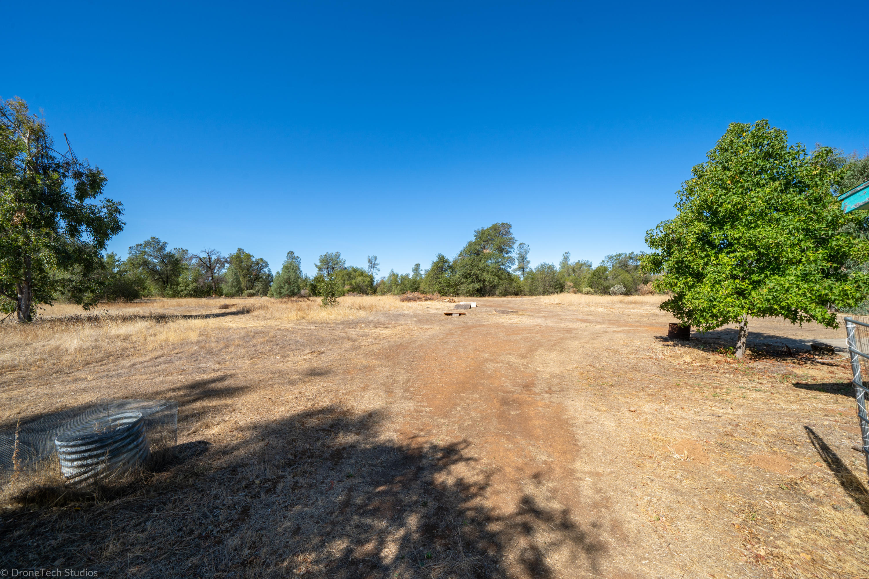 9962 Winegar Road Redding, CA 96003 - Photo 26 of 74 9962 Winegar Rd-49