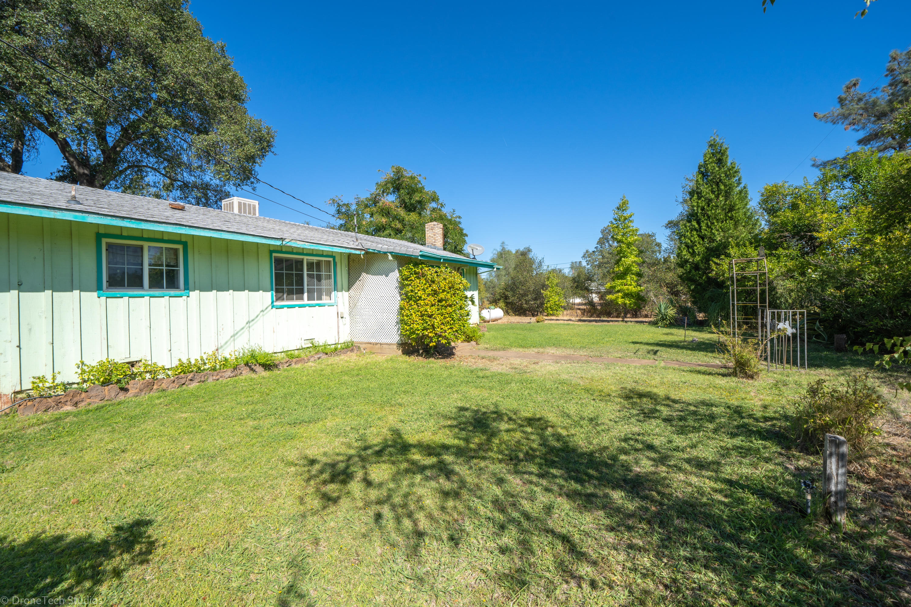 9962 Winegar Road Redding, CA 96003 - Photo 6 of 74 9962 Winegar Rd-3