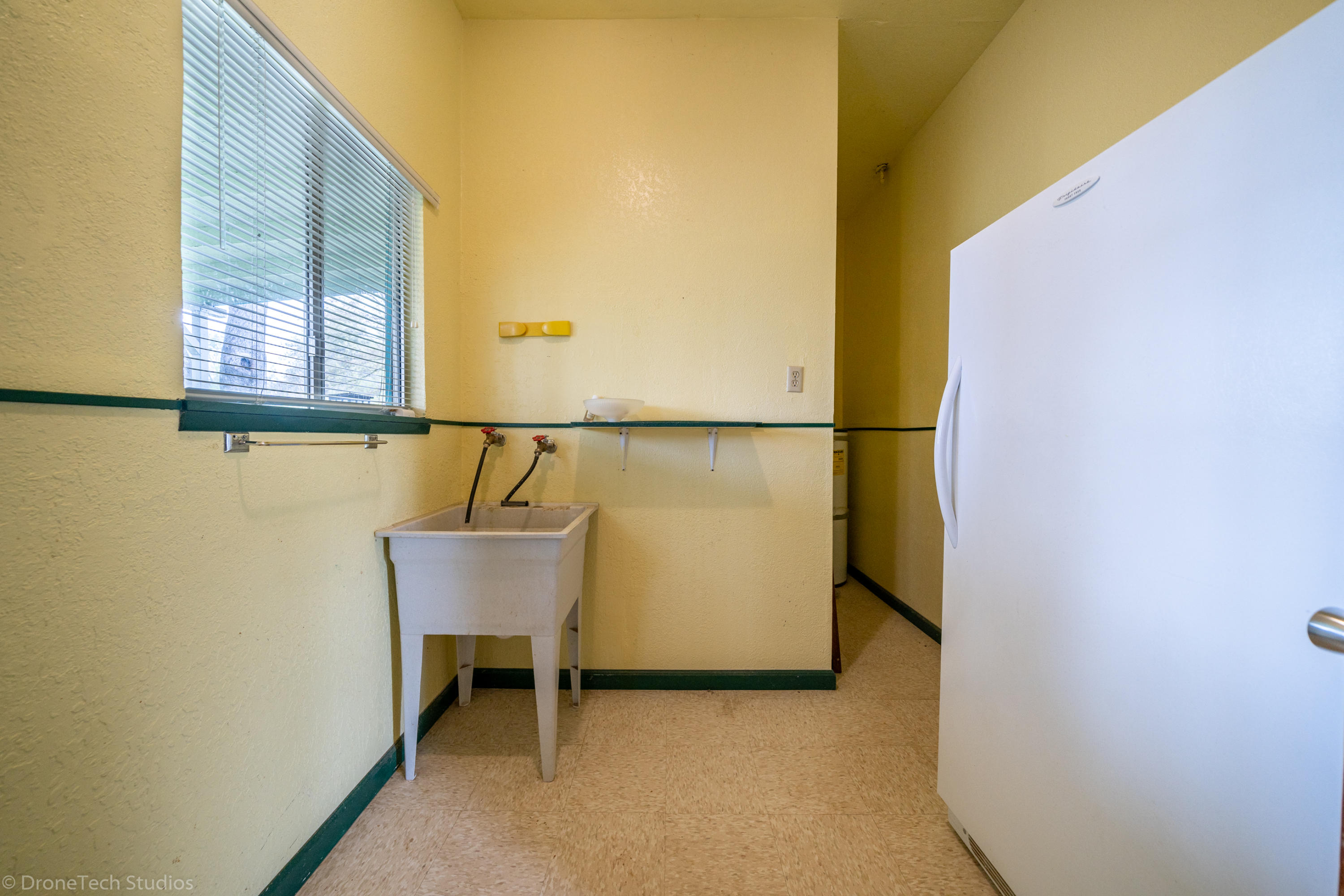 9962 Winegar Road Redding, CA 96003 - Photo 67 of 74 9962 Winegar Rd Reshoot-17