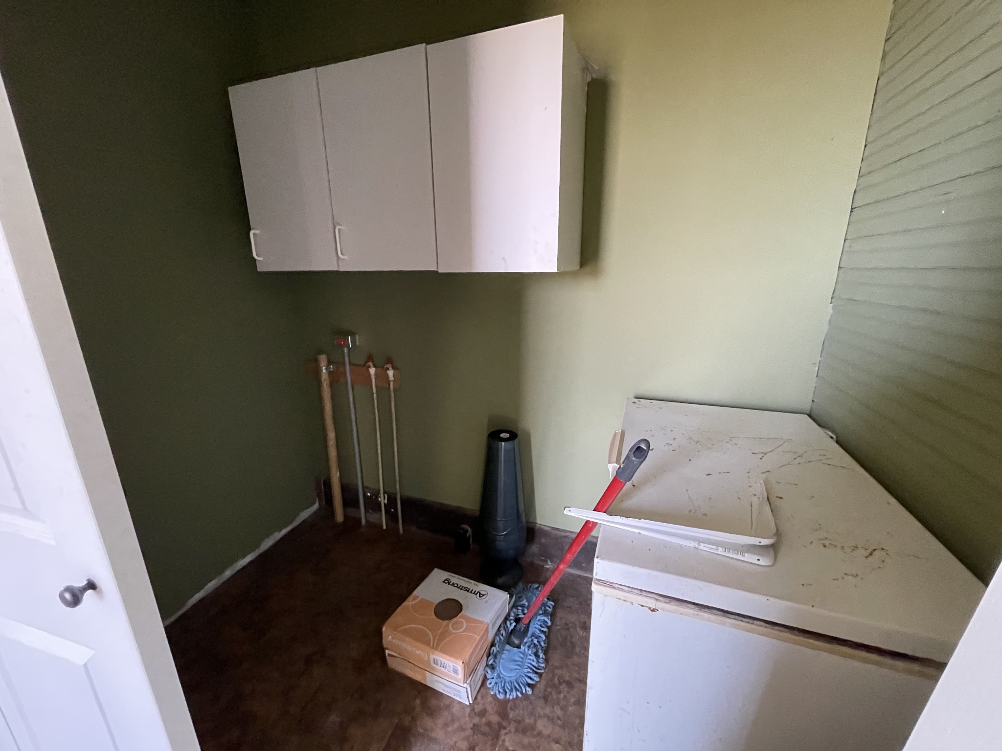 313 Smith Road Cornersville, TN 37047 - Photo 17 of 27 a utility room with dryer and washer