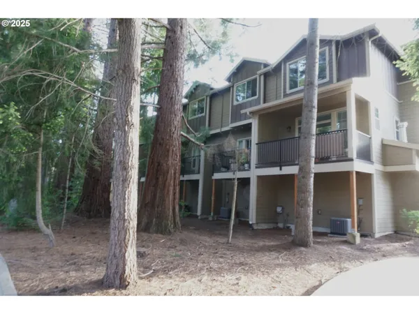 $359,900 | 188 Northeast 79th Avenue, Hillsboro, OR 97006