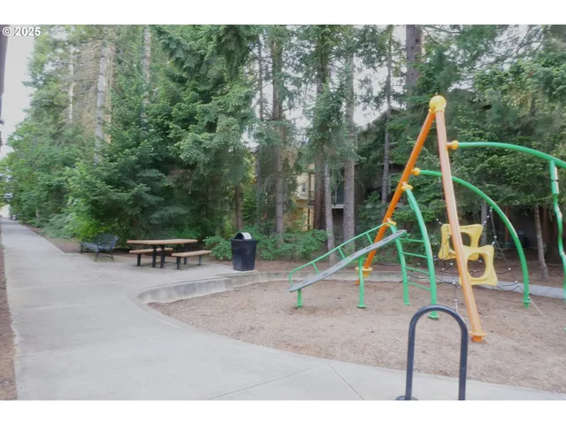 $364,900 | 188 Northeast 79th Avenue, Hillsboro, OR 97006