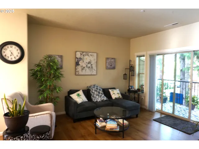 $364,900 | 188 Northeast 79th Avenue, Hillsboro, OR 97006