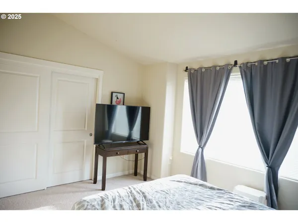 $359,900 | 188 Northeast 79th Avenue, Hillsboro, OR 97006