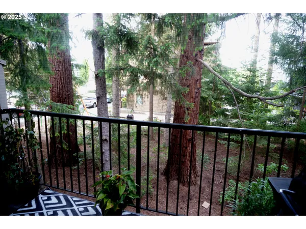 $359,900 | 188 Northeast 79th Avenue, Hillsboro, OR 97006