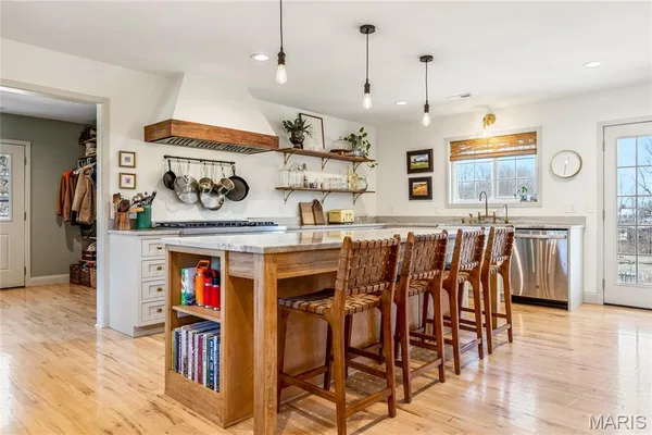 $769,000 | 32 Weldon Spring Heights Drive, Weldon Spring, MO 63304
