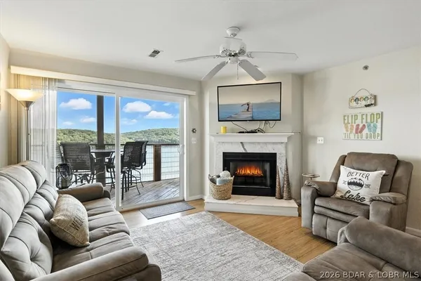 $349,000 | 222 Park Pl Lane, Unit 3A, Kaiser, MO 65047