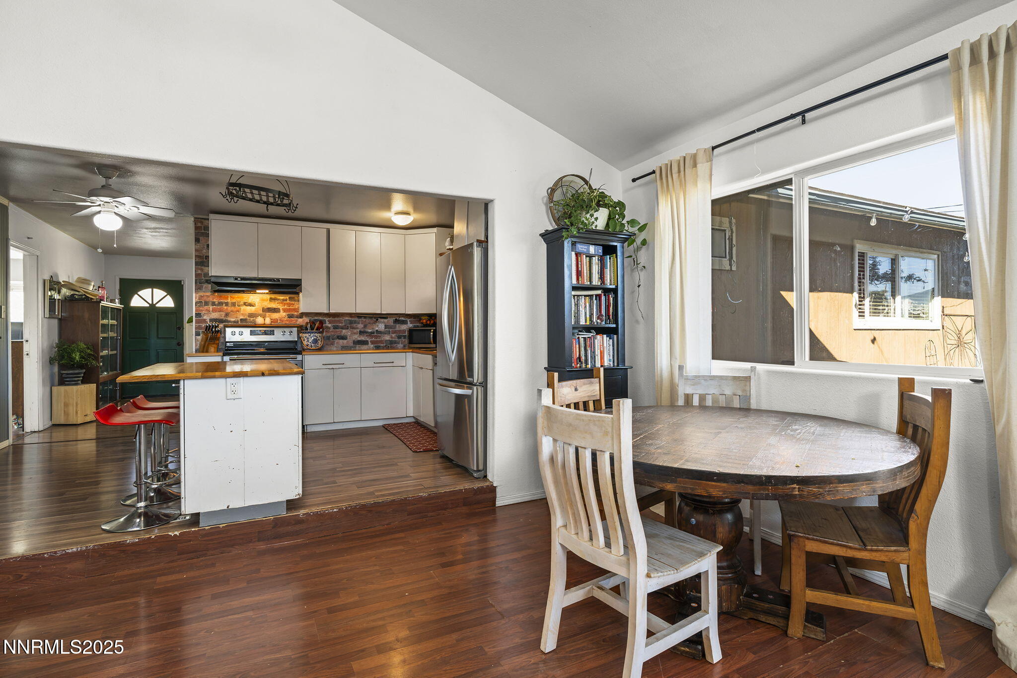 590 Colby Lane Reno, NV 89506 - Photo 13 of 32 13-web-or-mls-_DSC6804