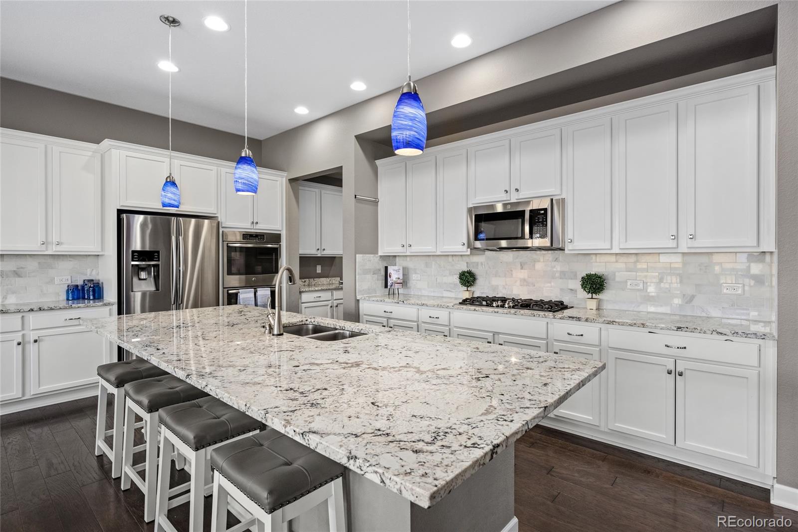 2762 Rising Moon Way Castle Rock, CO 80109 - Photo 9 of 40 Gallery Image 9