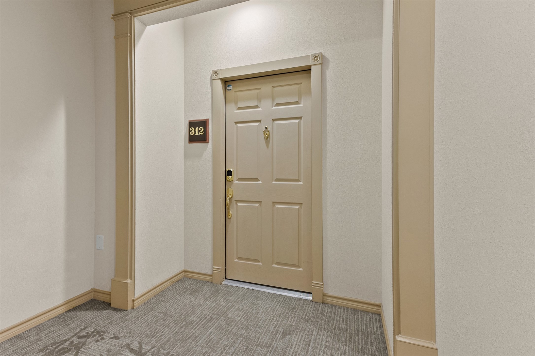 2400 McCue Road, Unit 312 Houston, TX 77056 - Photo 15 of 30 Gallery Image 15