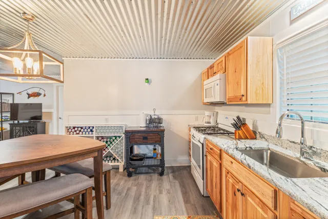 $459,900 | 4053 Deer Creek Road, Linden, TN 37096