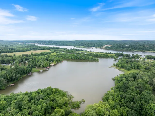 $459,900 | 4053 Deer Creek Road, Linden, TN 37096