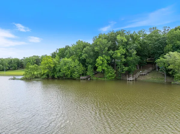 $459,900 | 4053 Deer Creek Road, Linden, TN 37096