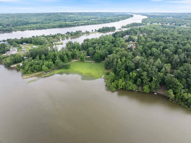 $459,900 | 4053 Deer Creek Road, Linden, TN 37096