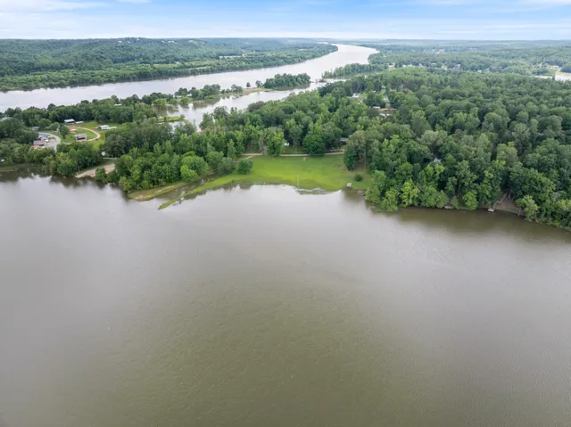 $459,900 | 4053 Deer Creek Road, Linden, TN 37096