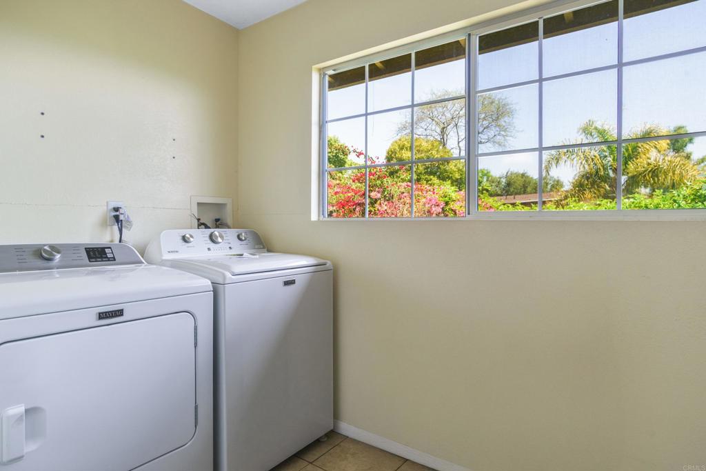 306 Fowles Street Oceanside, CA 92054 - Photo 22 of 29 a utility room with dryer and washer